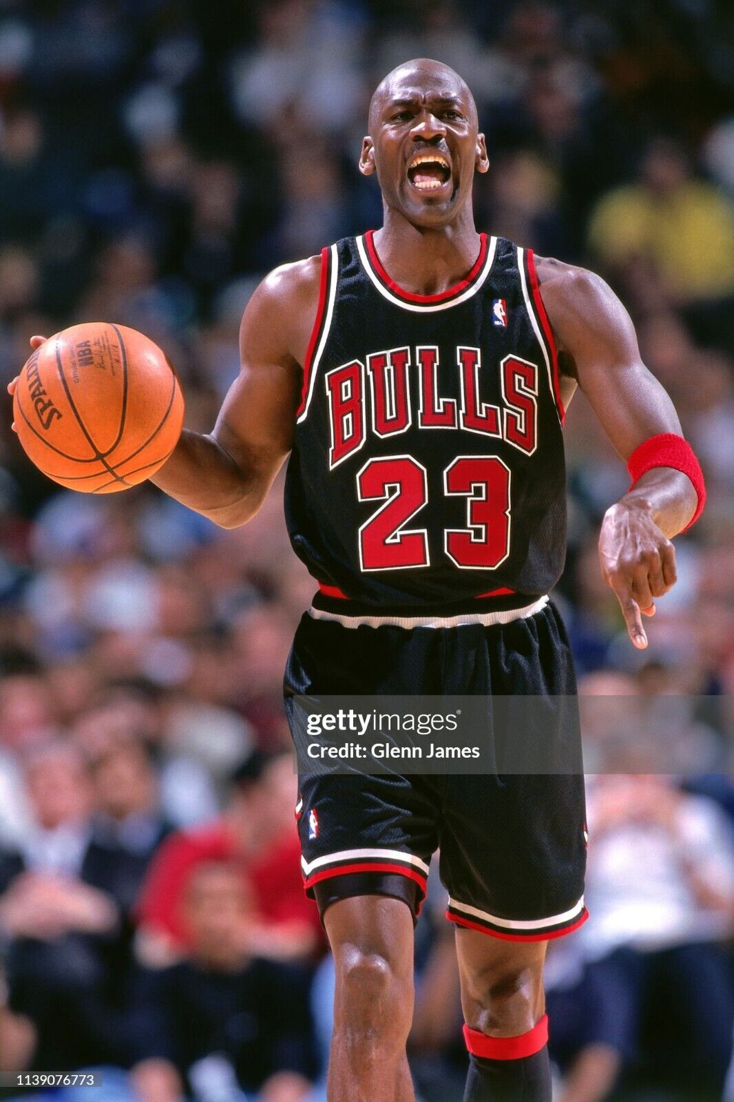 100% Authentic Michael Jordan Mitchell & Ness 97 98 Bulls Jersey Size 44 L Mens