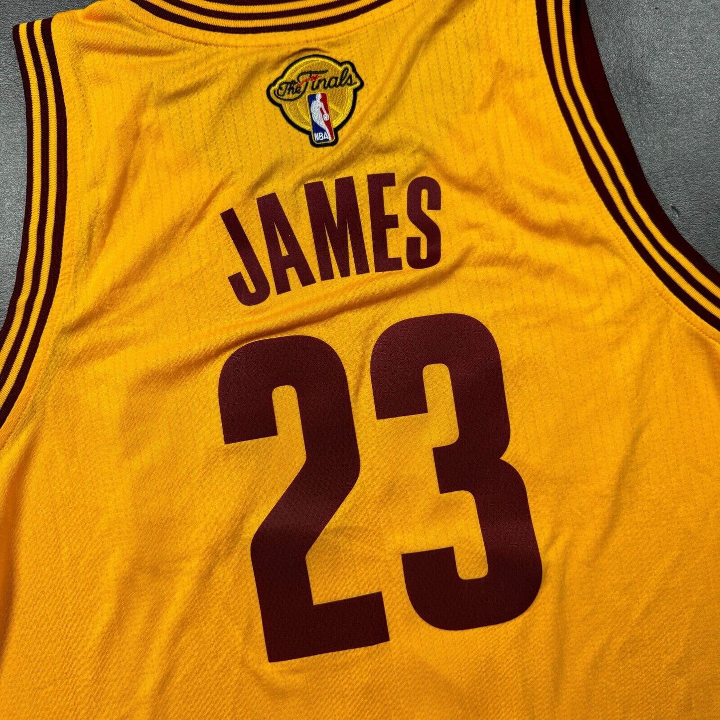 100% Authentic Lebron James Adidas 2015 NBA Finals Cavaliers Jersey Size L