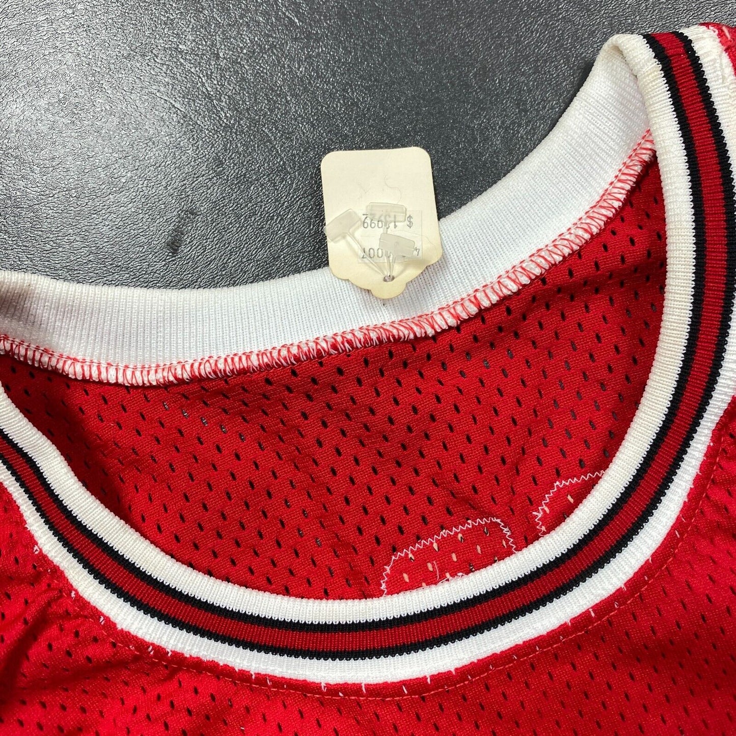 100% Authentic Scottie Pippen Vintage Champion Bulls Jersey Size 48 XL pro cut