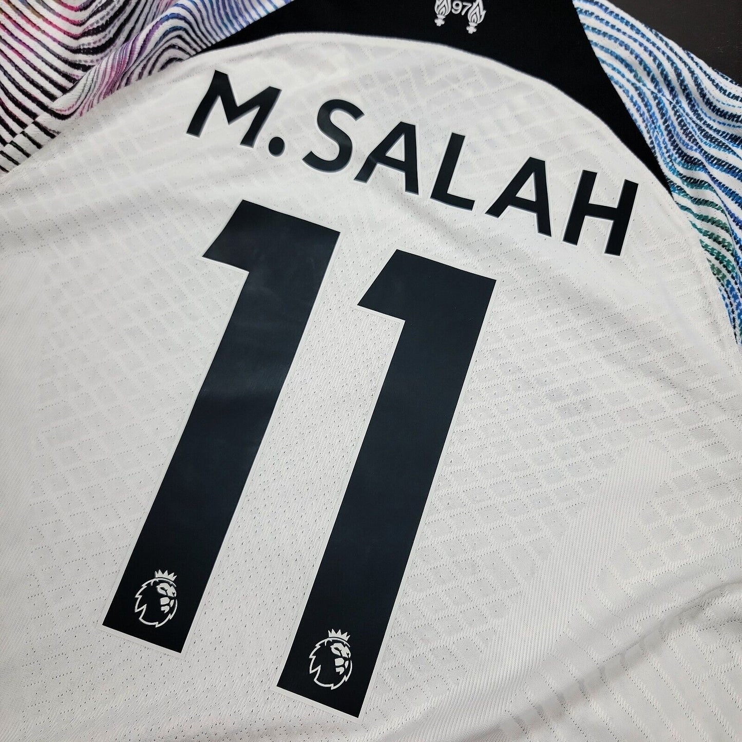100% Authentic Mohamed Salah Nike Liverpool Jersey Size L Mens