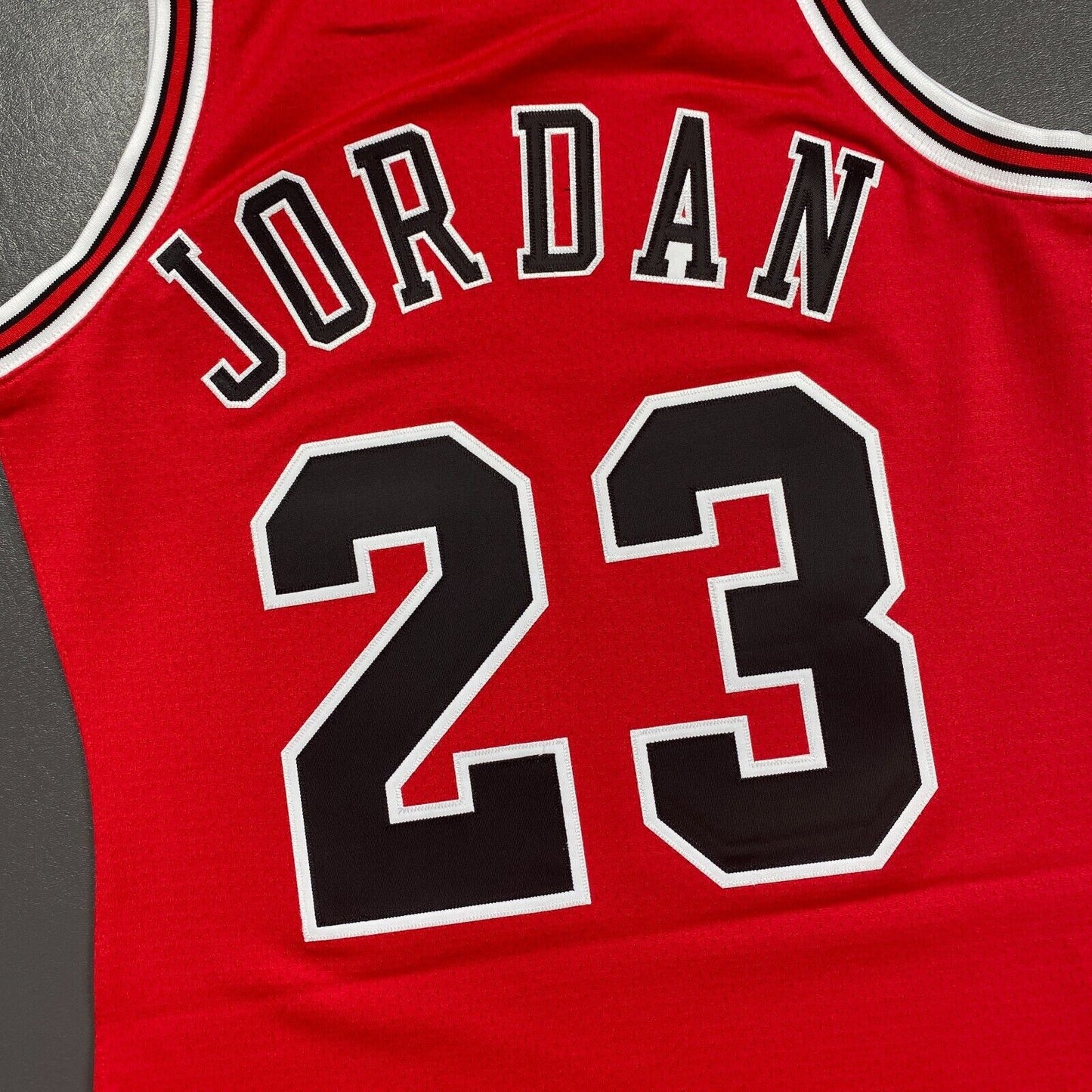 100% Authentic Michael Jordan Mitchell Ness 96 97 Flu Game Bulls Jersey 36 S Men