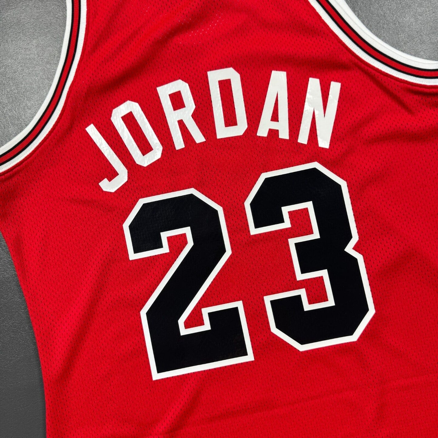 100% Authentic Michael Jordan Mitchell Ness 84 85 Bulls Jersey Size 44 L Mens