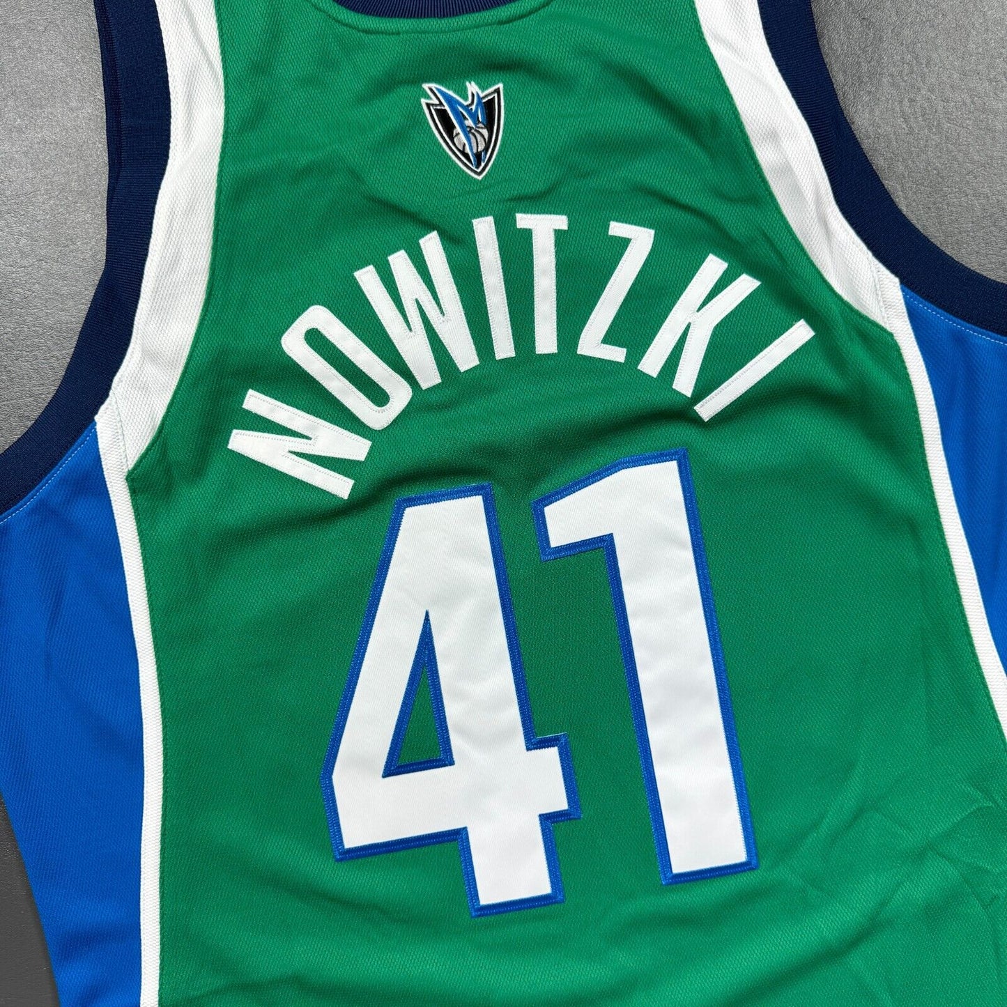 100% Authentic Dirk Nowitzki Mitchell Ness 04 05 Mavericks Jersey Size 48 XL