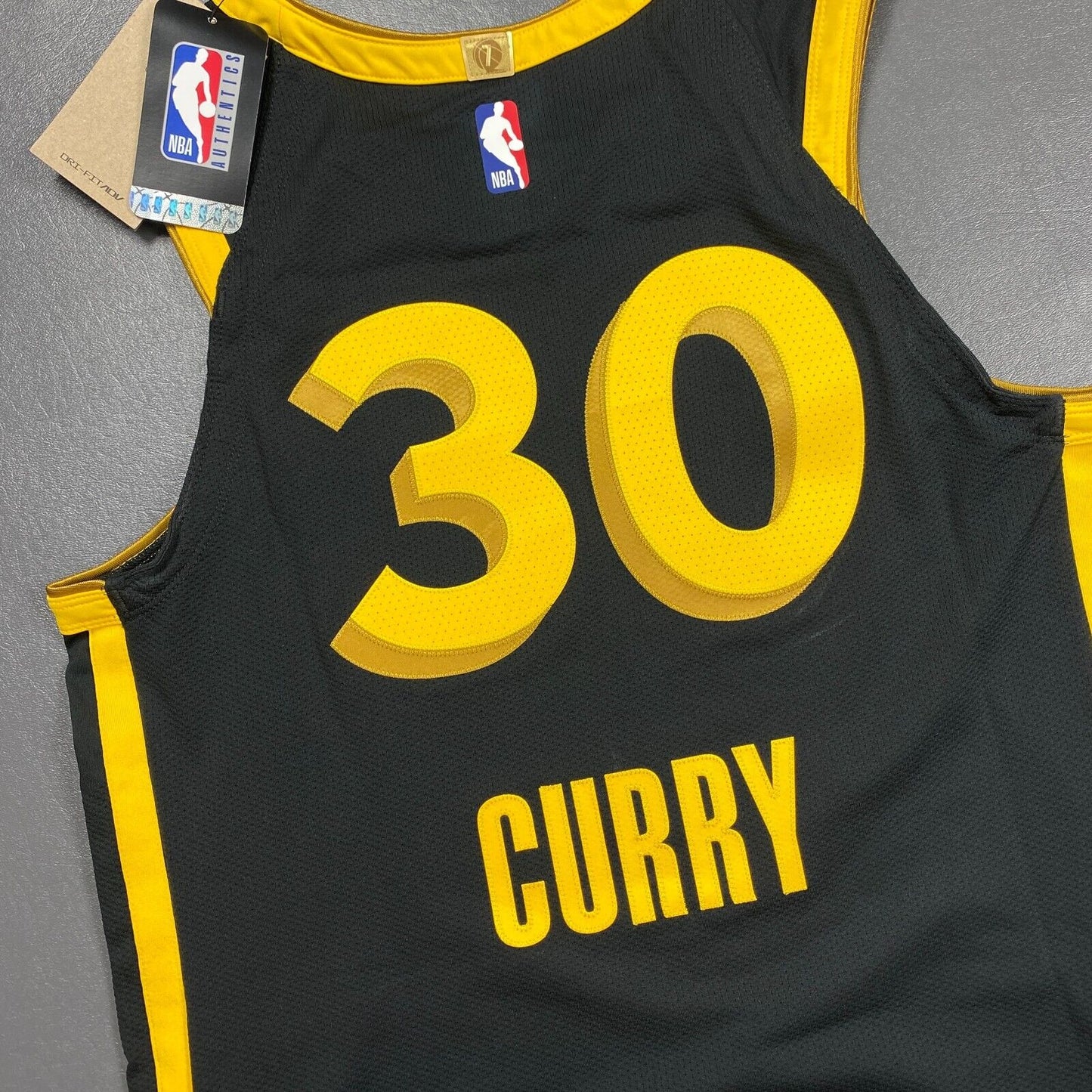 100% Authentic Stephen Curry Nike Warriors City Edition Jersey Size 44 M Mens