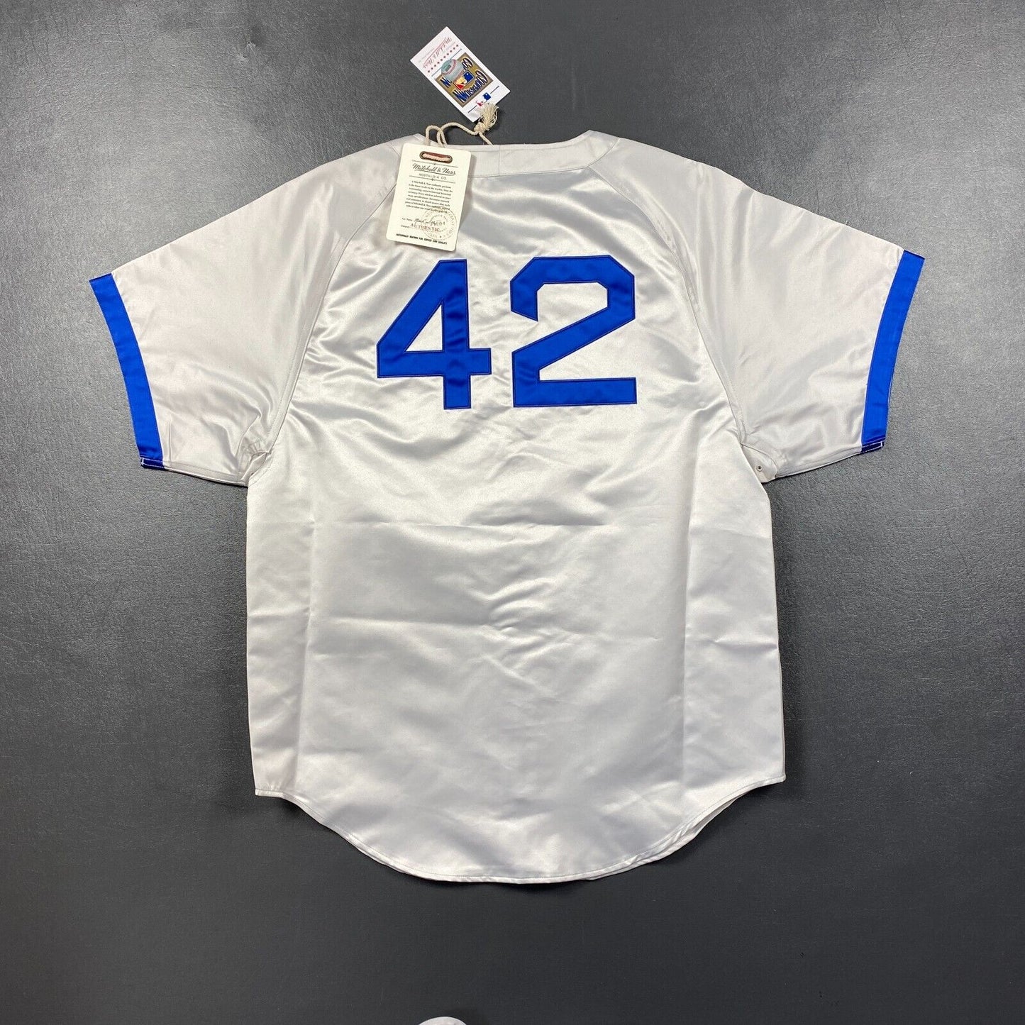 100% Authentic Jackie Robinson Mitchell Ness 1949 Dodgers Jersey Size 44 L Mens