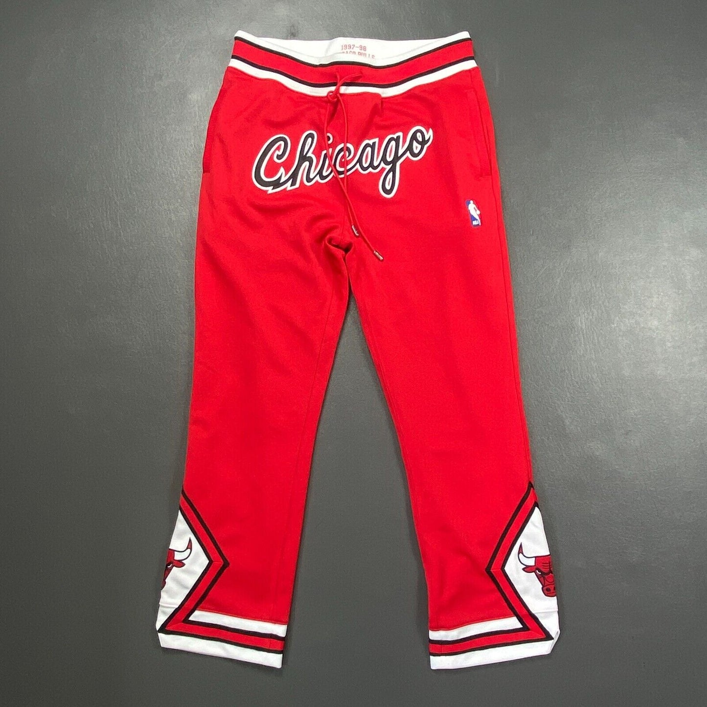 100% Authentic Just Don x Mitchell Ness 97 98 Chicago Bulls Pant Size Size M
