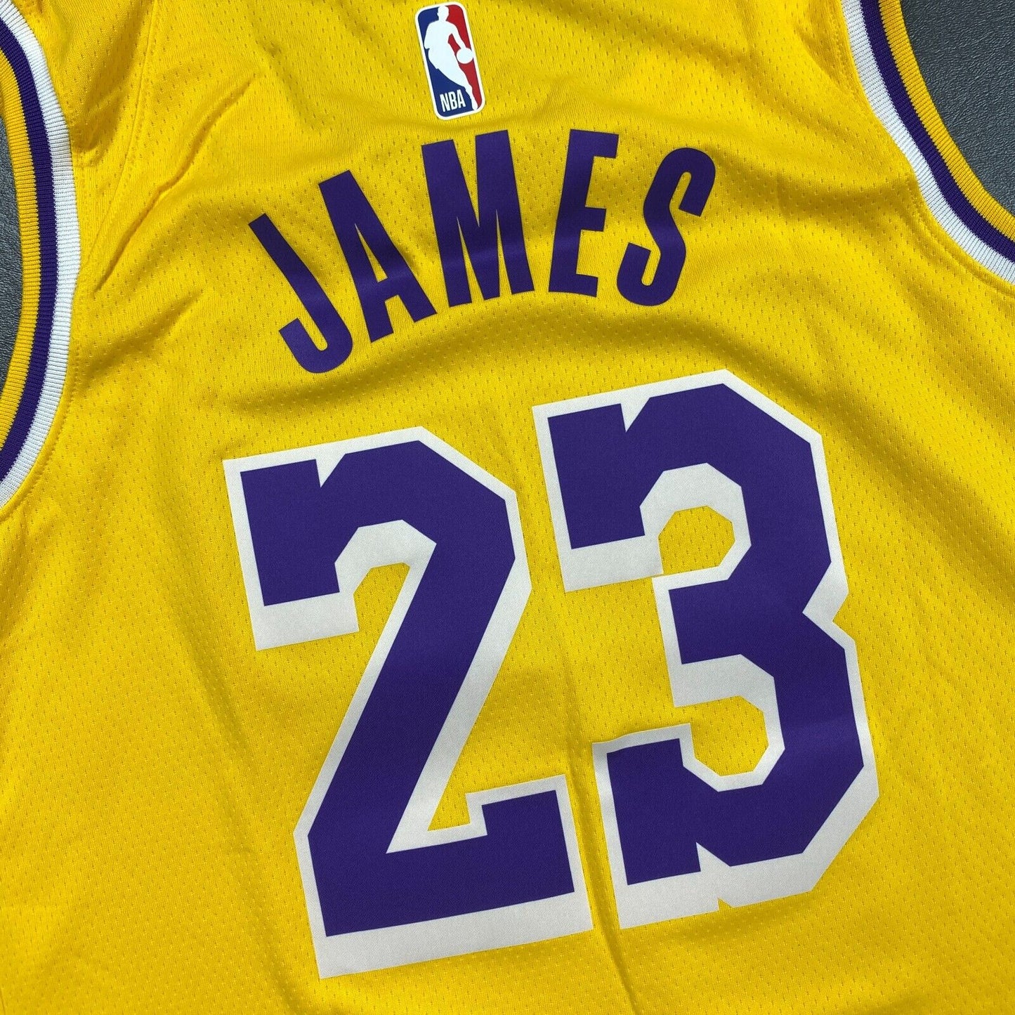 100% Authentic Lebron James Nike Los Angeles Lakers Icon Jersey Size 48 L Mens