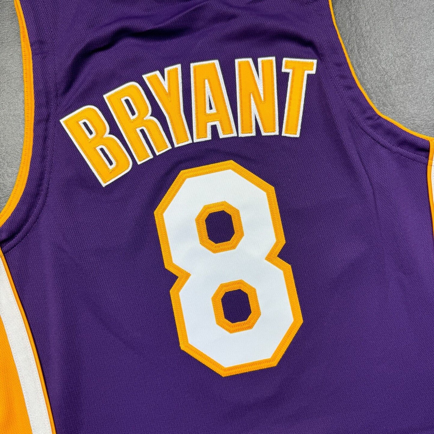 100% Authentic Kobe Bryant Mitchell Ness 00 01 Finals LA Lakers Jersey Size 40 M