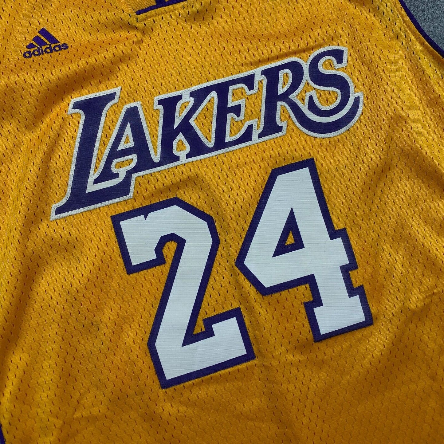 100% Authentic Kobe Bryant Adidas Los Angeles Lakers Jersey Size L Mens