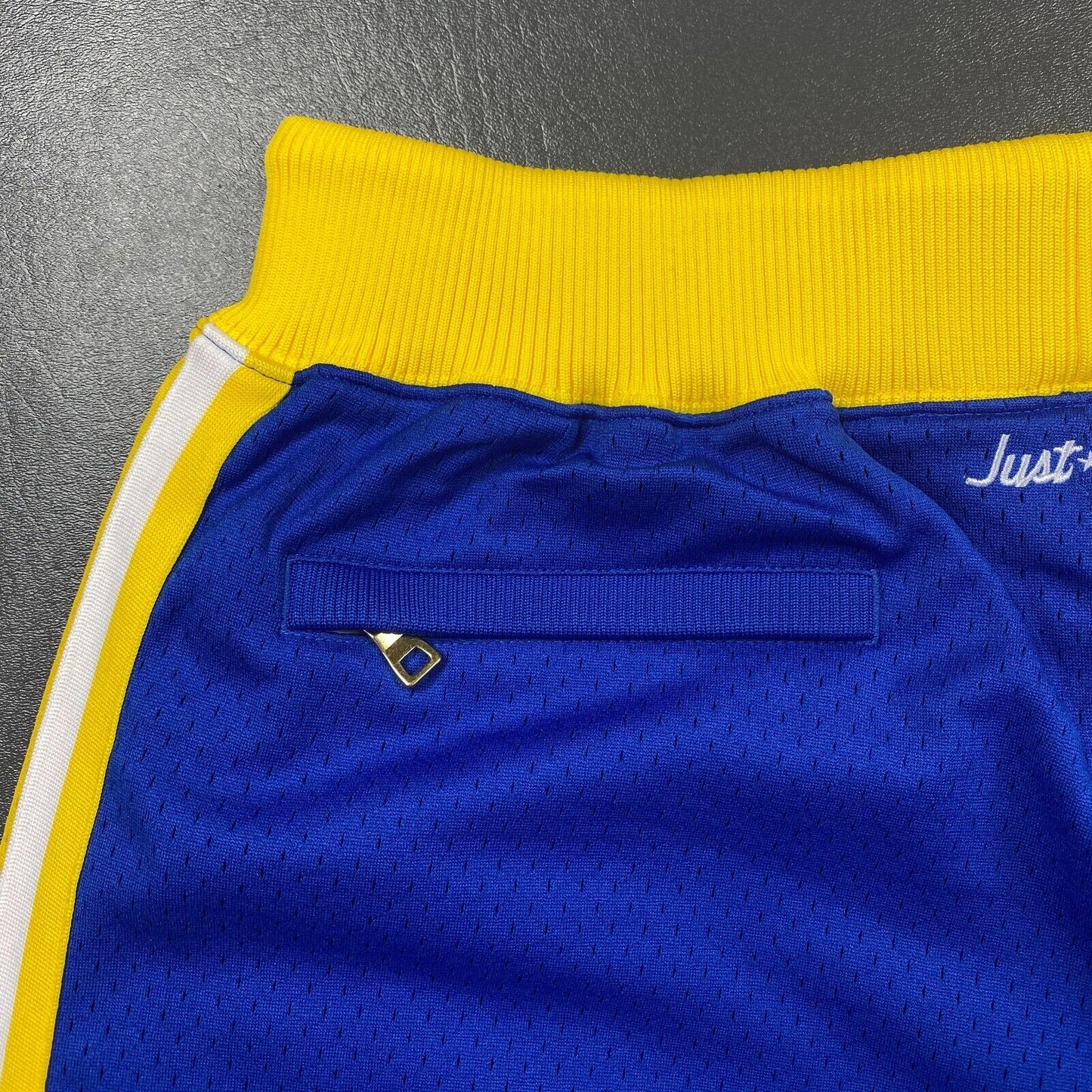 100% Authentic Just Don 93 94 Golden State Warriors Mitchell Ness Shorts Size L