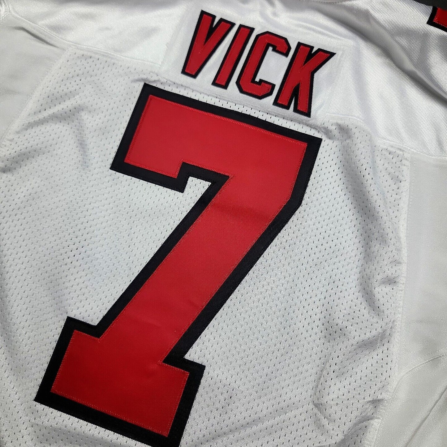 100% Authentic Michael Vick Mitchell & Ness 2001 Falcons Jersey Size 44 L Mens