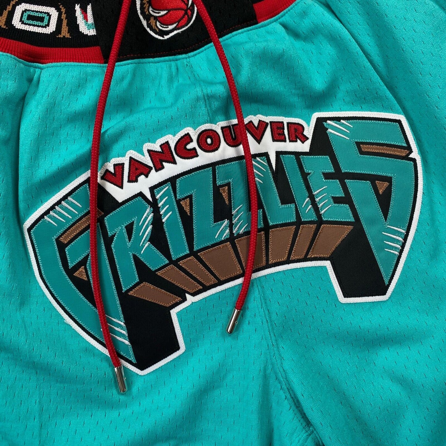 100% Authentic Just Don 95 96 Vancouver Grizzlies Mitchell Ness Shorts Size S