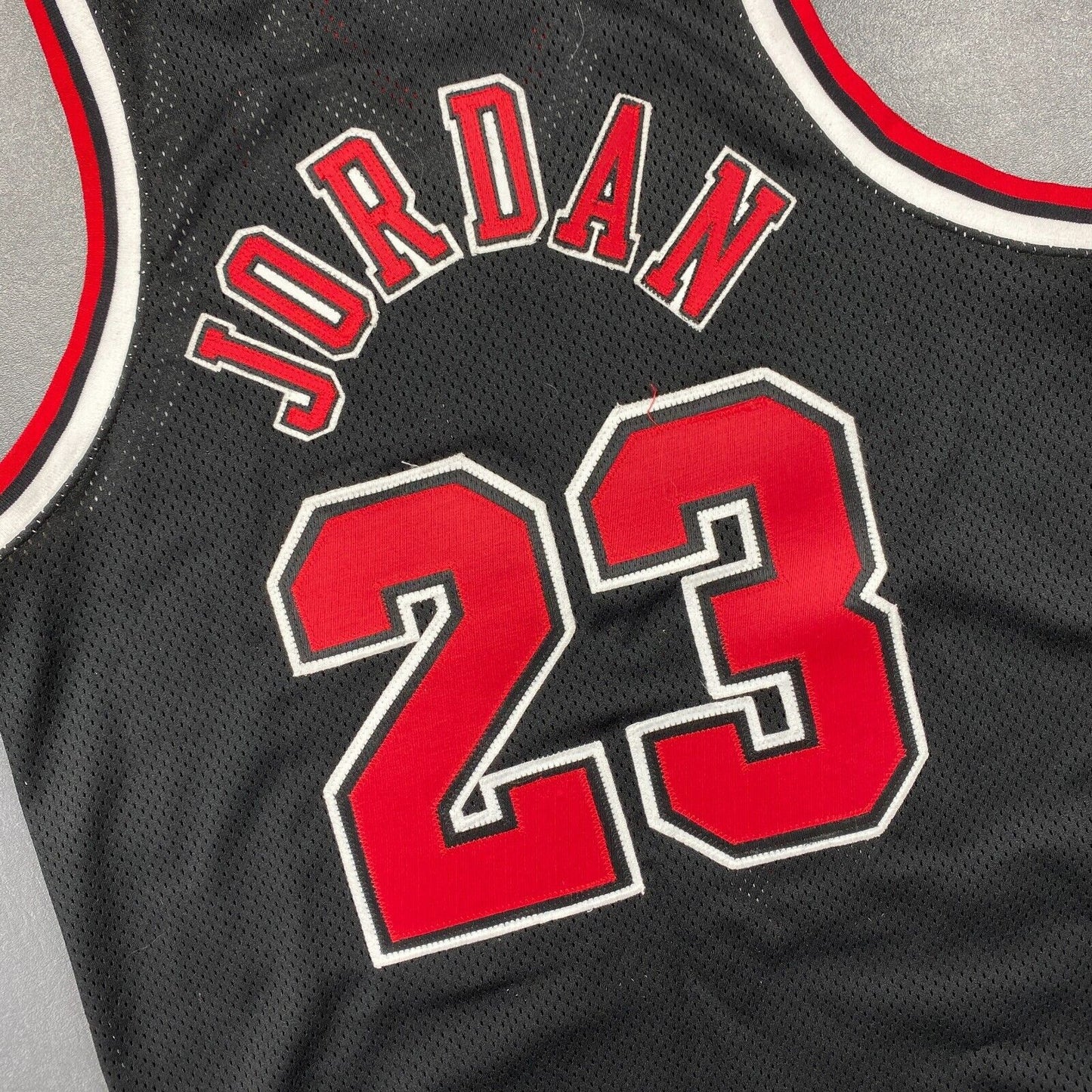 100 Authentic Michael Jordan Vintage Nike 97 98 Bulls Jersey Size 44 L Mens