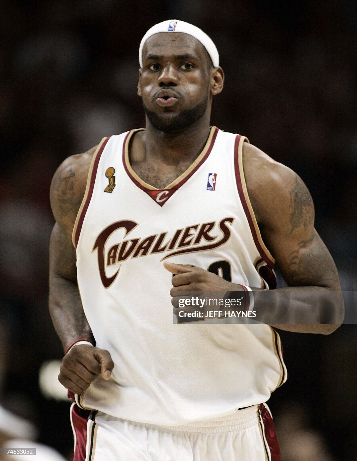 100% Authentic Lebron James Adidas 2007 NBA Finals Cavaliers Jersey Size 44 L XL