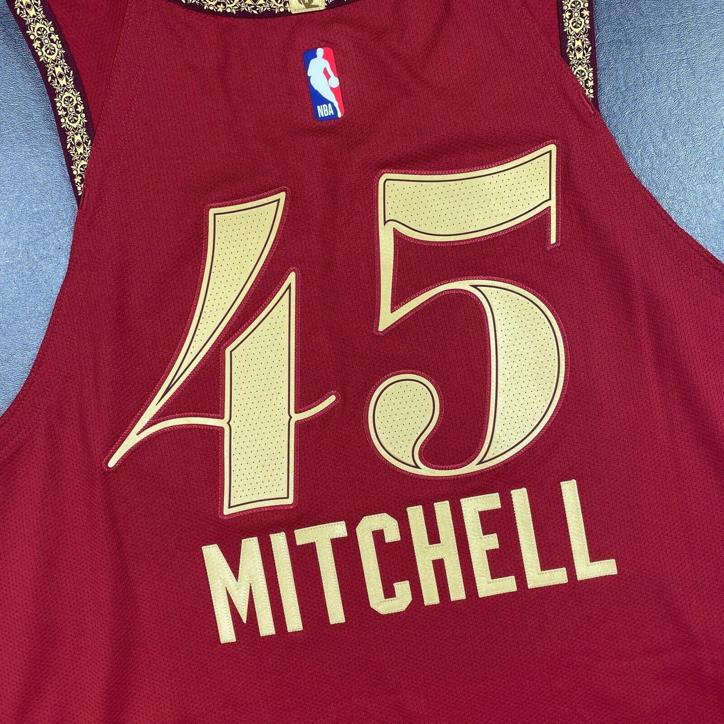 100% Authentic Donovan Mitchell Nike Cavaliers City Edition Jersey Size 52 XL