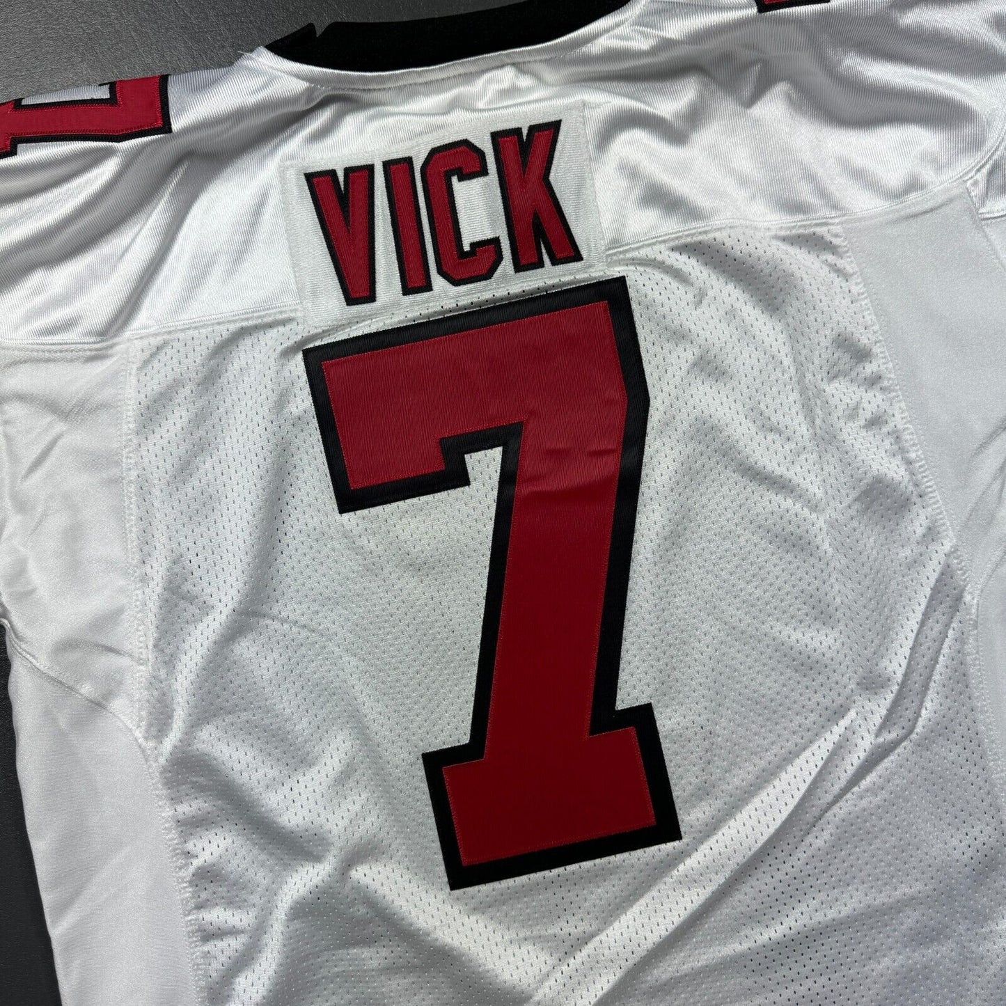 100% Authentic Michael Vick Mitchell & Ness 2001 Falcons Jersey Size 48 XL Mens