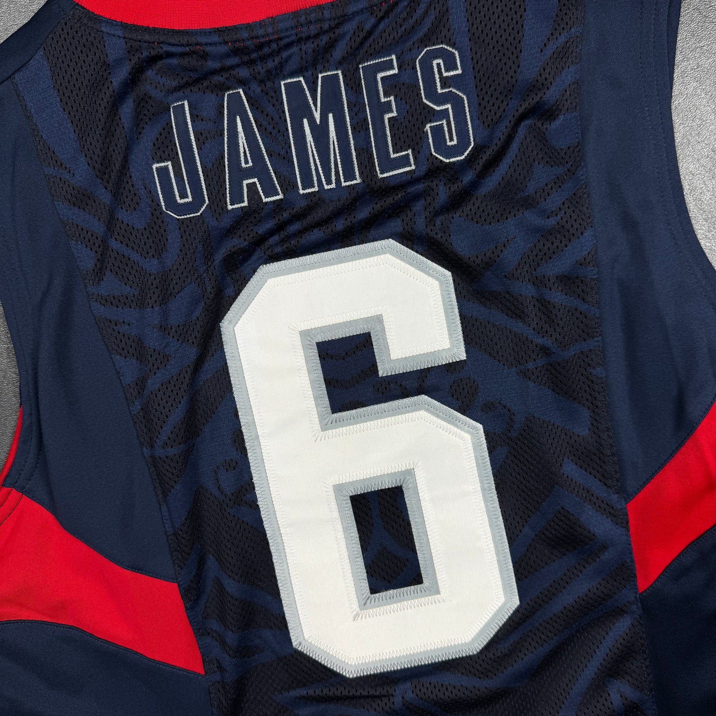 100% Authentic Lebron James Vintage Nike 2008 USA Olympic Jersey Size L 44 Mens