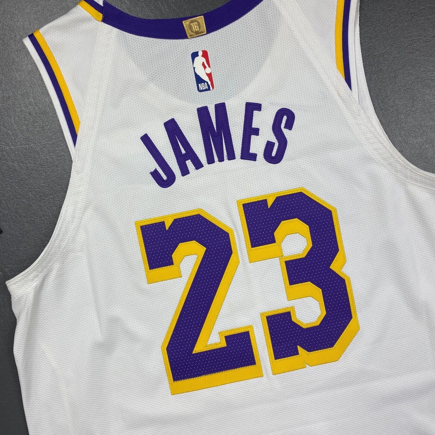 100% Authentic Lebron James Nike Association Lakers Jersey Size 48 L Wish Patch