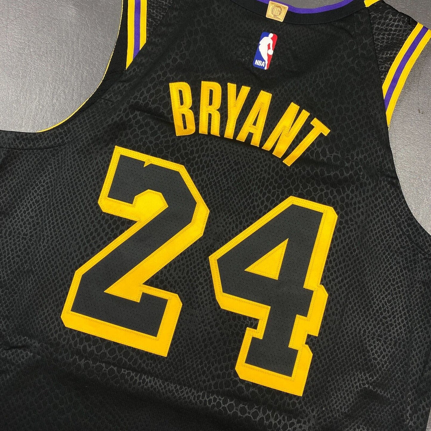 100% Authentic Kobe Bryant Nike Lakers Lore Series Black Mamba City Jersey 48 L
