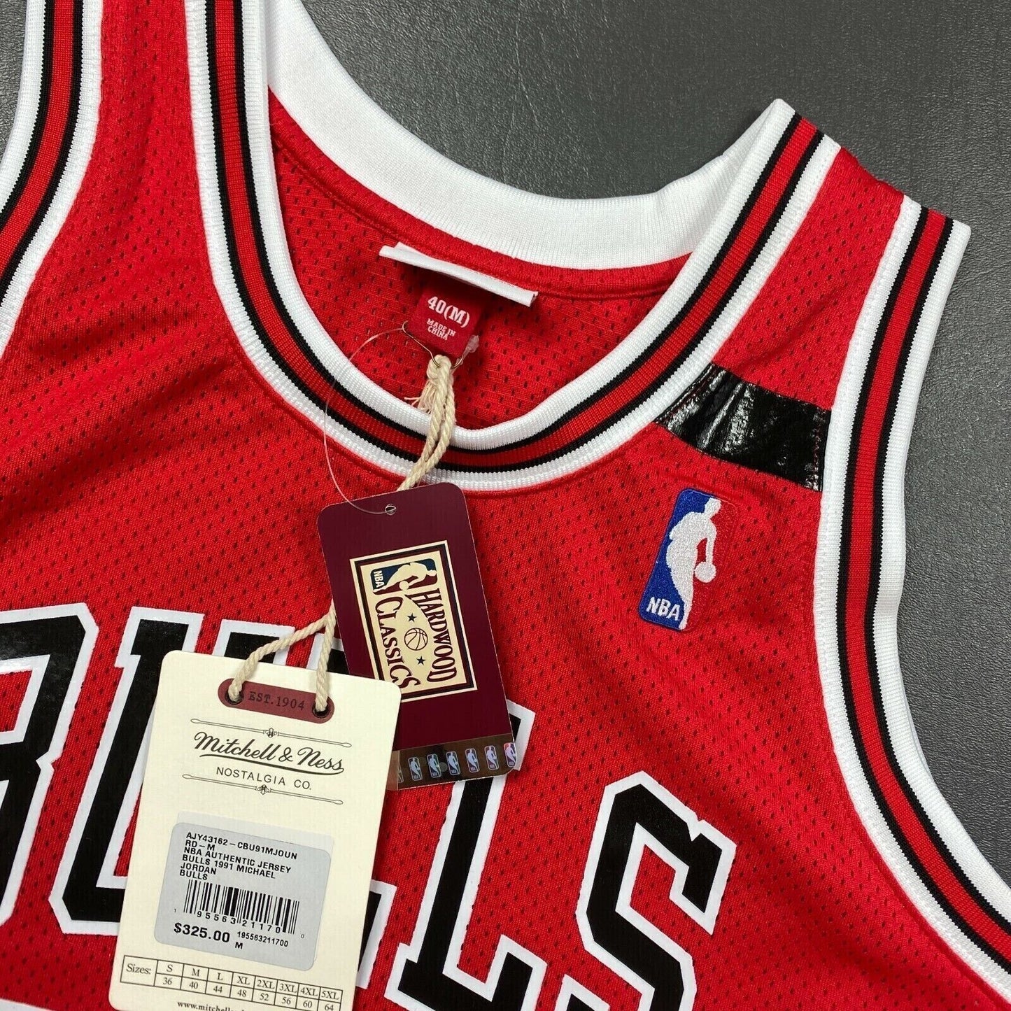 100% Authentic Michael Jordan Mitchell Ness 91 92 Bulls Jersey Size 40 M Mens