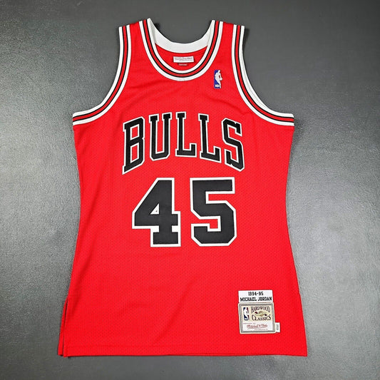 100% Authentic Michael Jordan Mitchell Ness 94 95 #45 Bulls Jersey Size 40 M Men