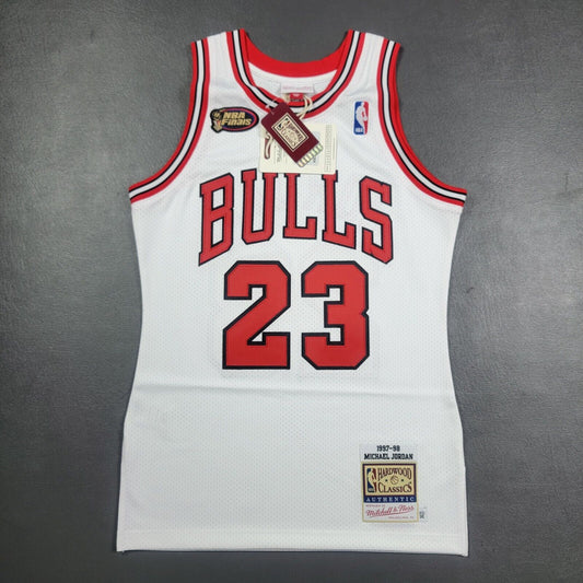 100% Authentic Michael Jordan Mitchell Ness 97 98 Finals Bulls Jersey Size 36 S