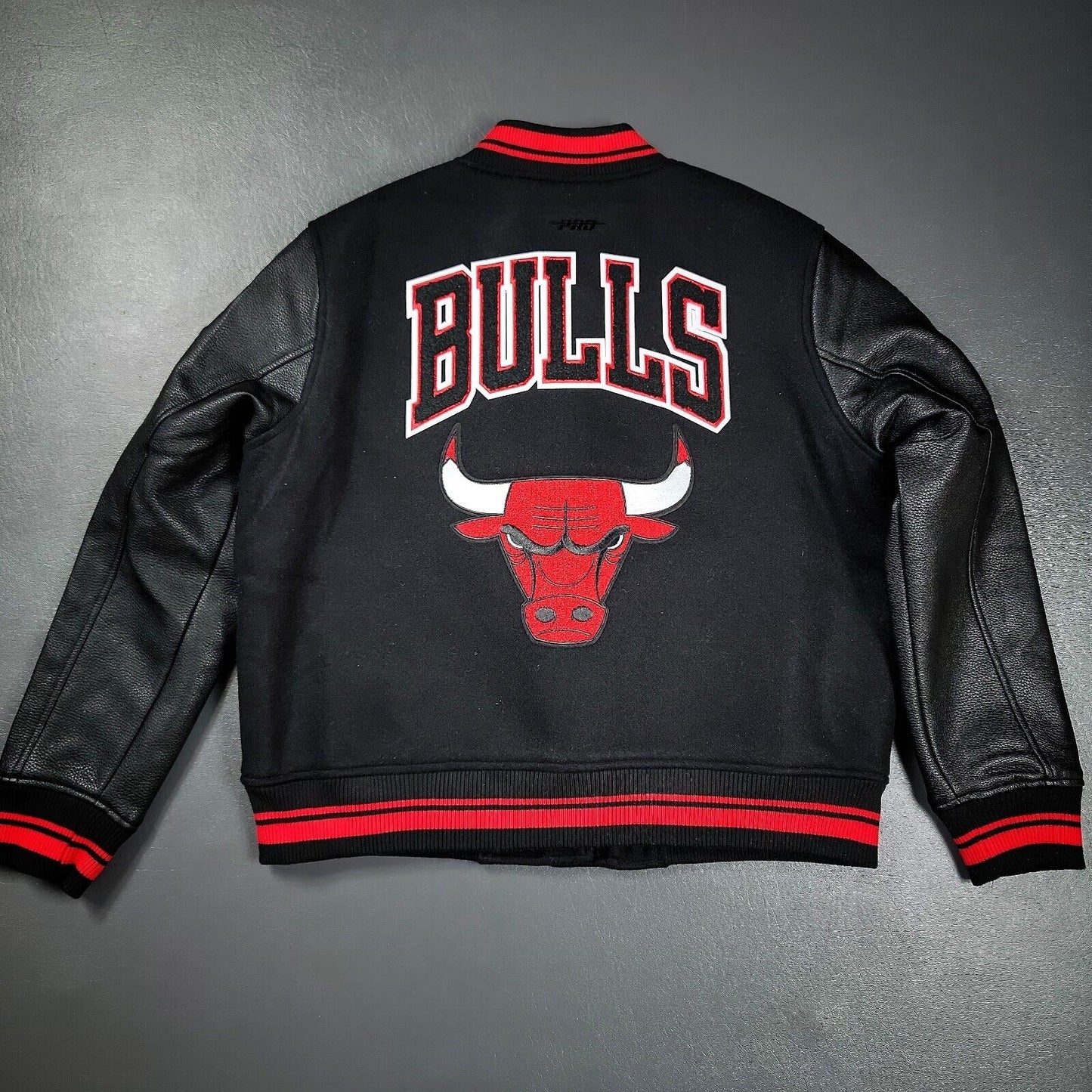 100% Authentic Pro Standard Chicago Bulls Varsity Wool Leather Jacket XL Womens