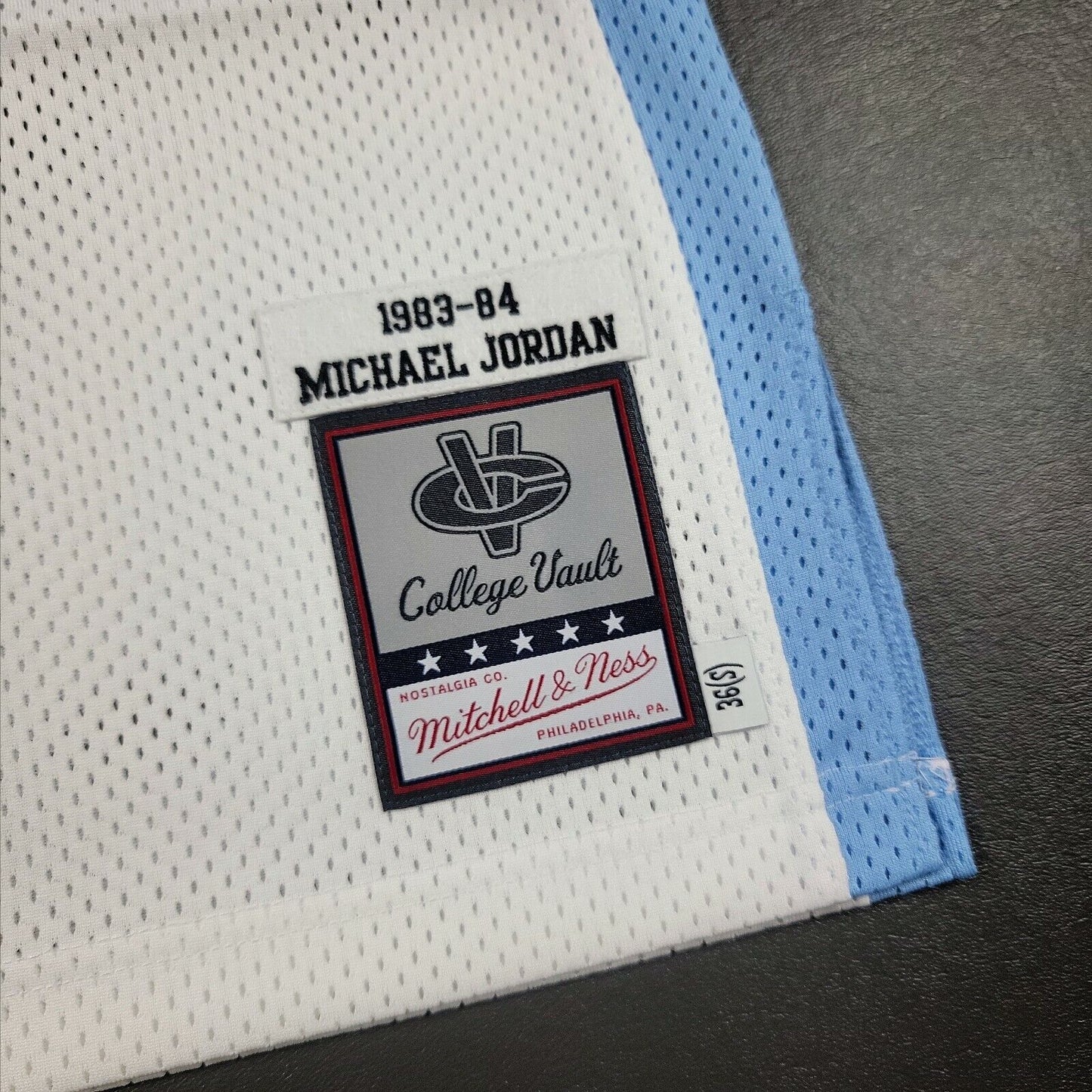 100% Authentic Michael Jordan Mitchell & Ness 83 84 Tar Heels Jersey Size 36 S