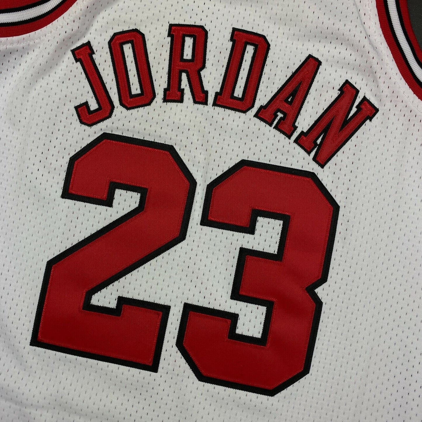 100% Authentic Michael Jordan Mitchell Ness 97 98 Bulls Jersey S 8 Youth Boys