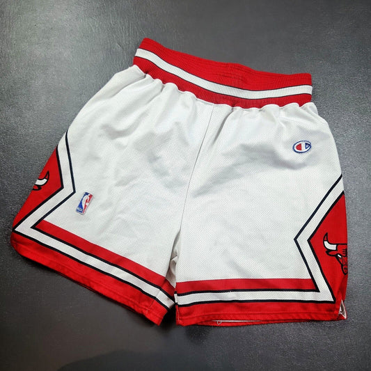 100% Authentic Chicago Bulls Vintage Champion Shorts Size L - michael jordan