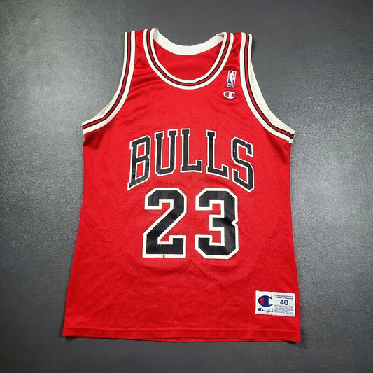 100% Authentic Michael Jordan Vintage Champion Bulls Jersey Size 40 Mens