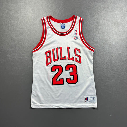 100% Authentic Michael Jordan Vintage Champion Bulls Jersey Size 40 M Mens