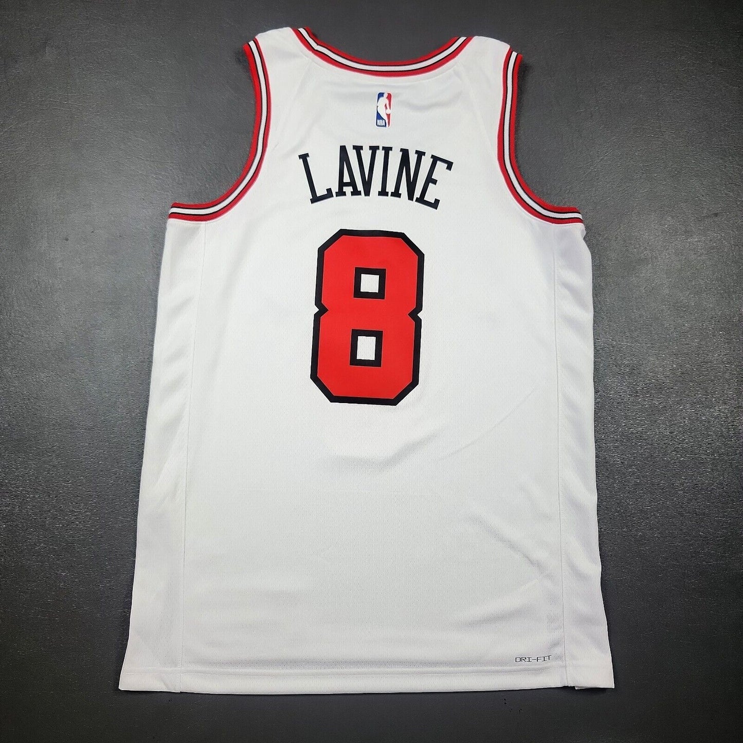 100% Authentic Zach Lavine Nike Bulls Association Swingman Jersey Size 44 M