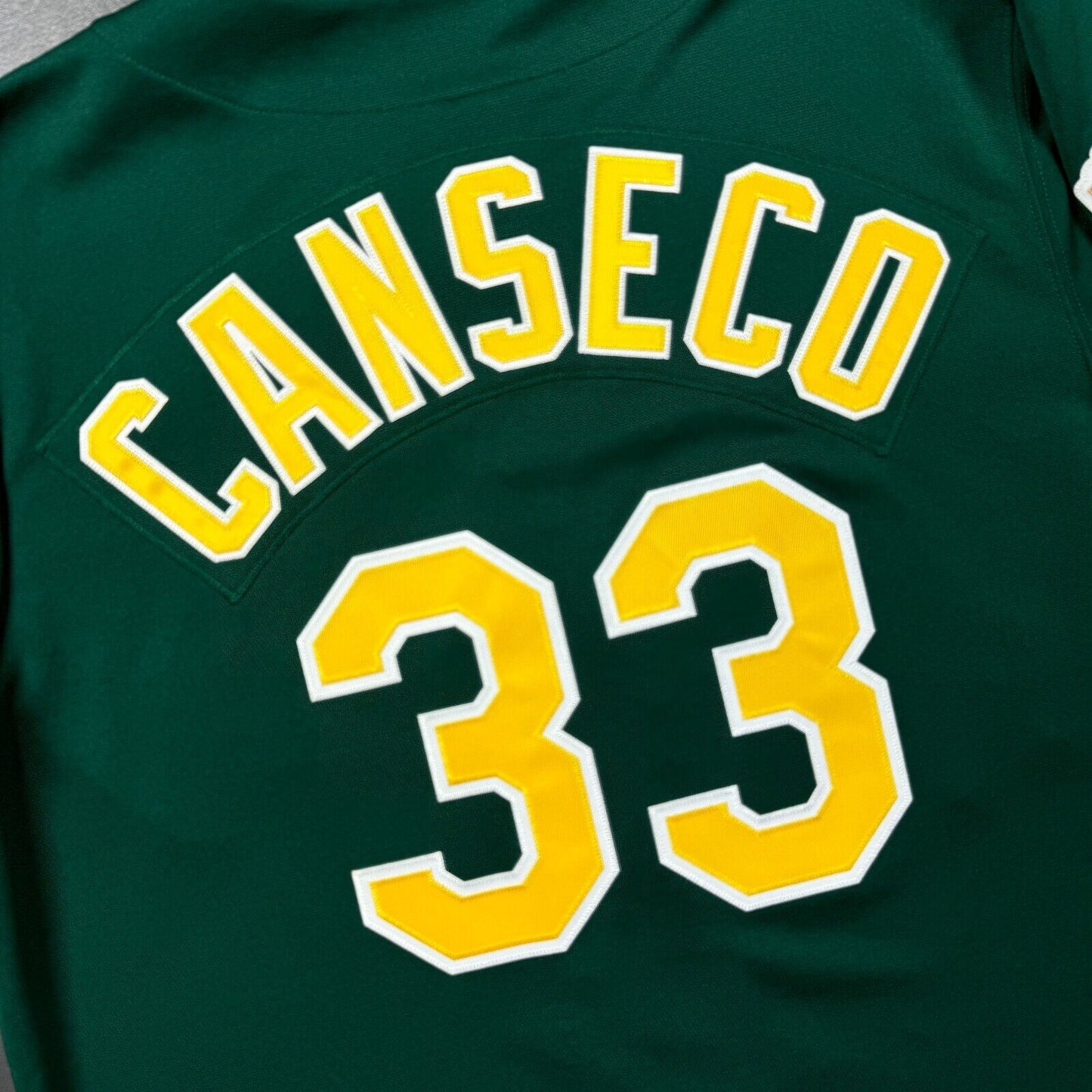 100% Authentic Jose Canseco Mitchell Ness 1997 Athletics Jersey Size 44 L Mens