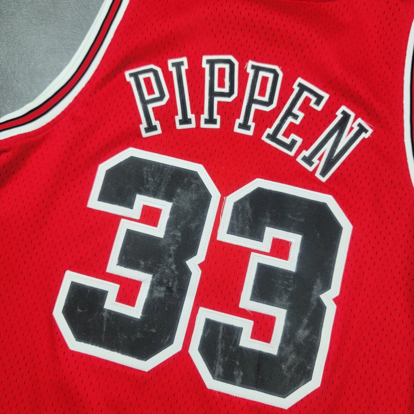 100% Authentic Scottie Pippen Adidas Hardwood Classics Bulls Jersey Size S ( M )