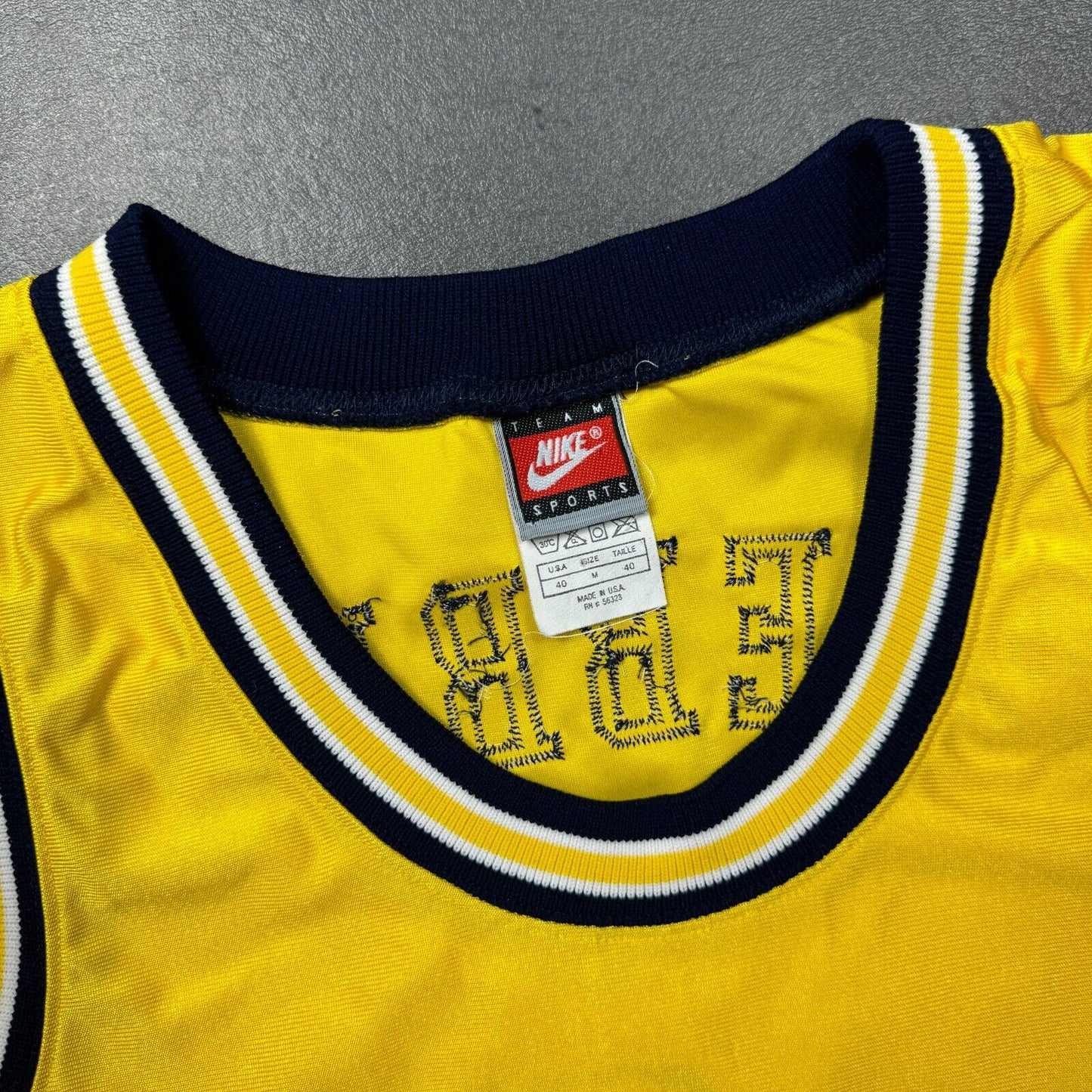 100% Authentic Chris Webber Vintage Nike 91 92 Wolverines Jersey Size 40 M Mens