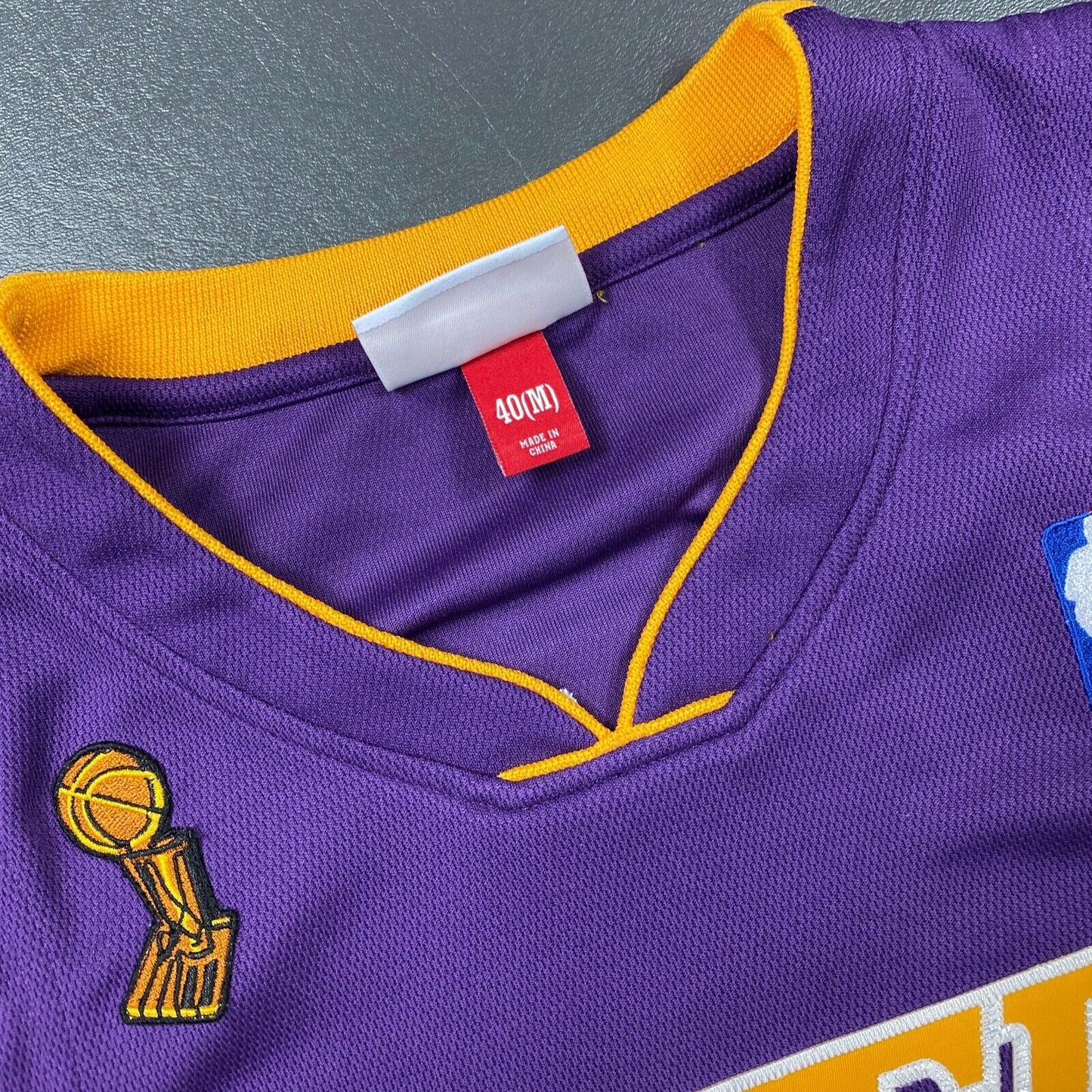 100% Authentic Kobe Bryant Mitchell Ness 08 09 Finals Lakers Jersey Size 40 M