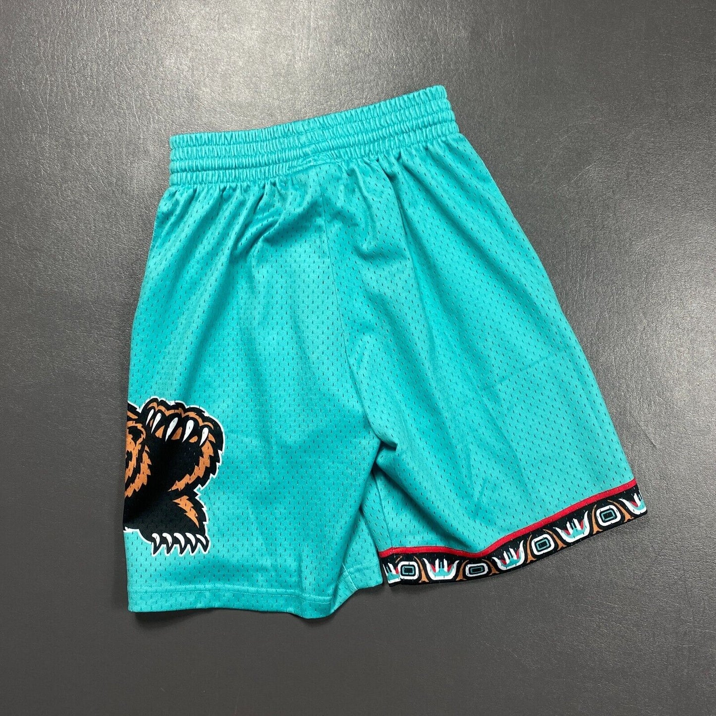 100% Authentic Vancouver Grizzlies Mitchell & Ness Shorts XS 32 Mens