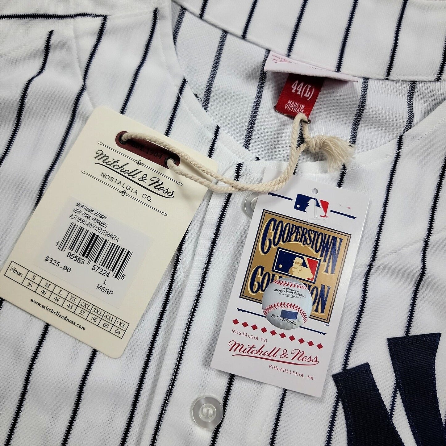 100% Authentic Derek Jeter Mitchell & Ness 2013 NY Yankees Jersey Size L 44 Mens