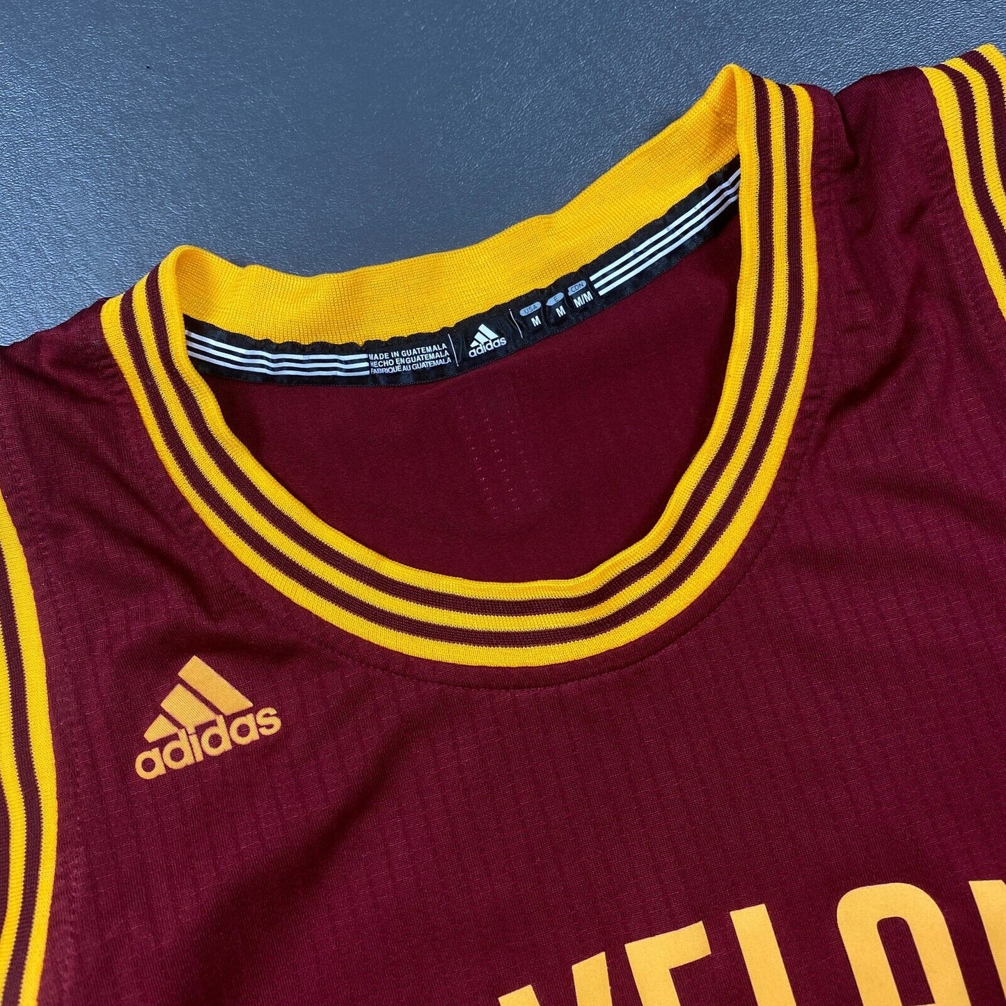 100% Authentic Lebron James Adidas Cleveland Cavaliers Cavs Jersey Size M Mens