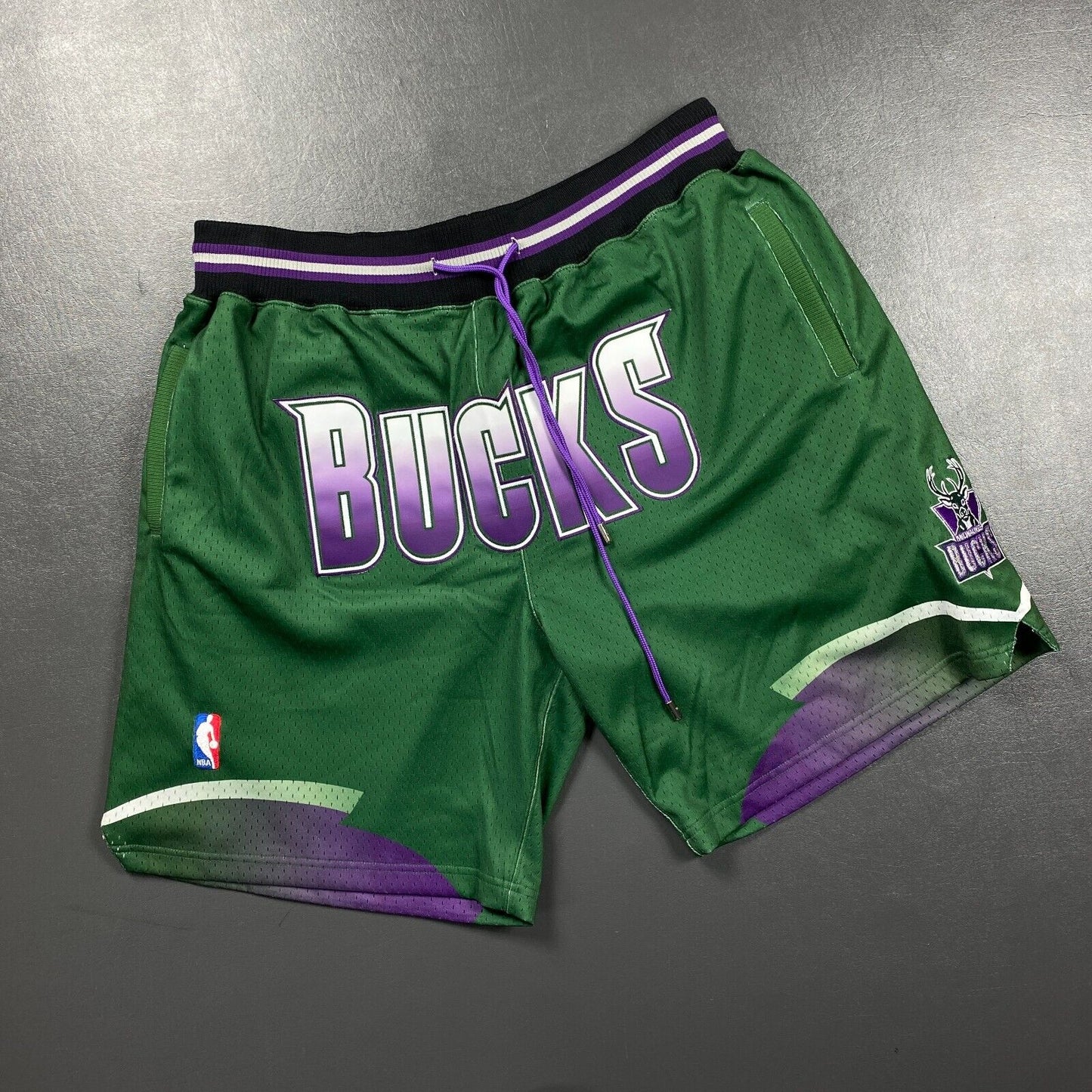 100% Authentic Just Don 95 96 Milwaukee Bucks Mitchell Ness Shorts XL Mens