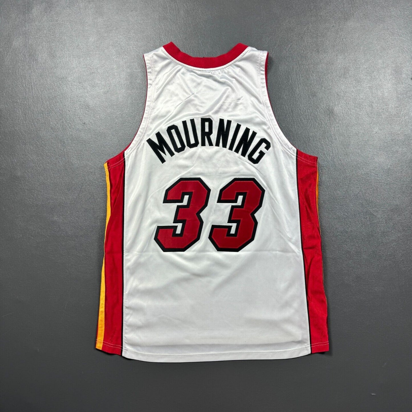 100% Authentic Alonzo Mourning Vintage Nike Miami Heat Jersey Size 48 XL 911