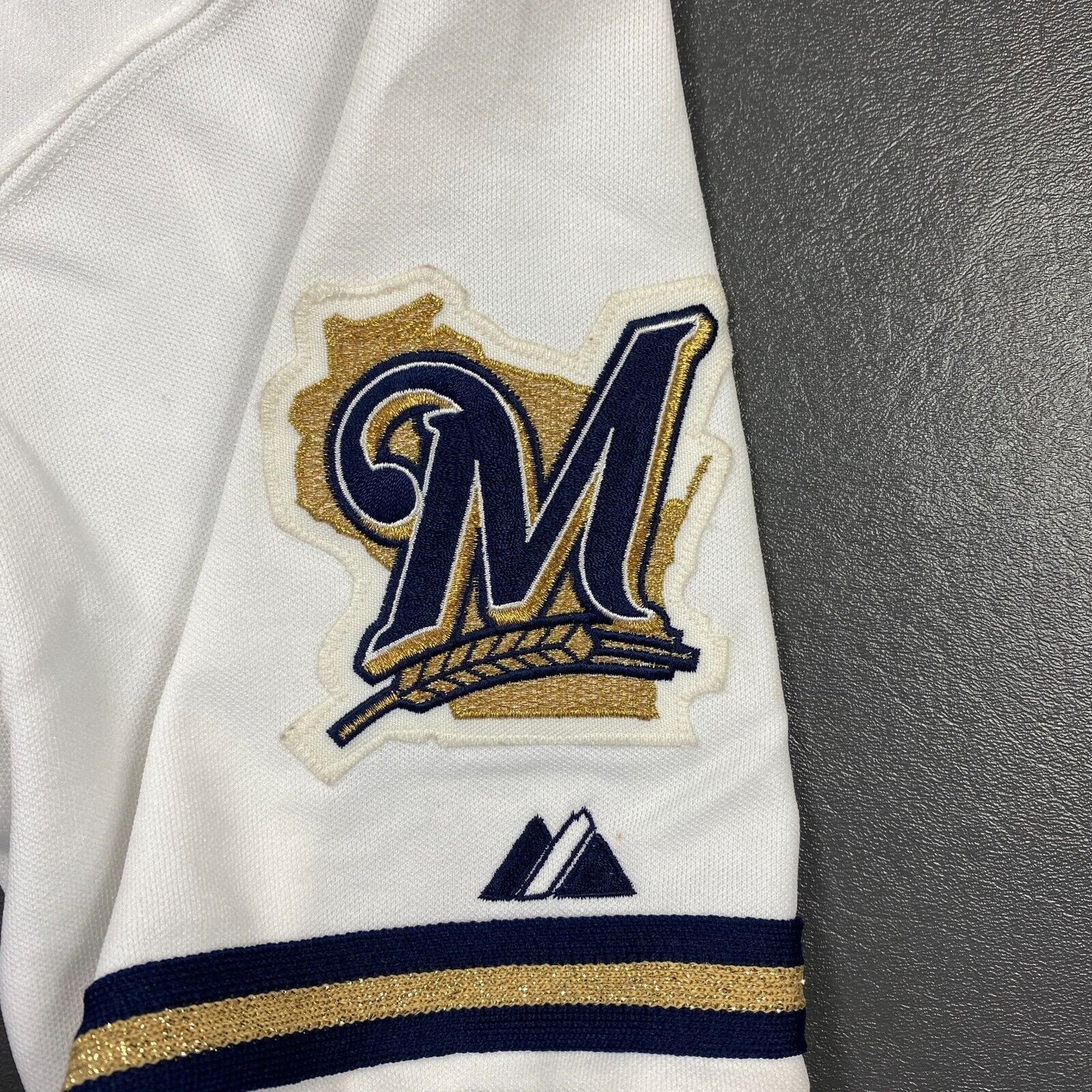 100% Authentic Milwaukee Brewers Vintage Majestic Jersey Size 40 M Mens