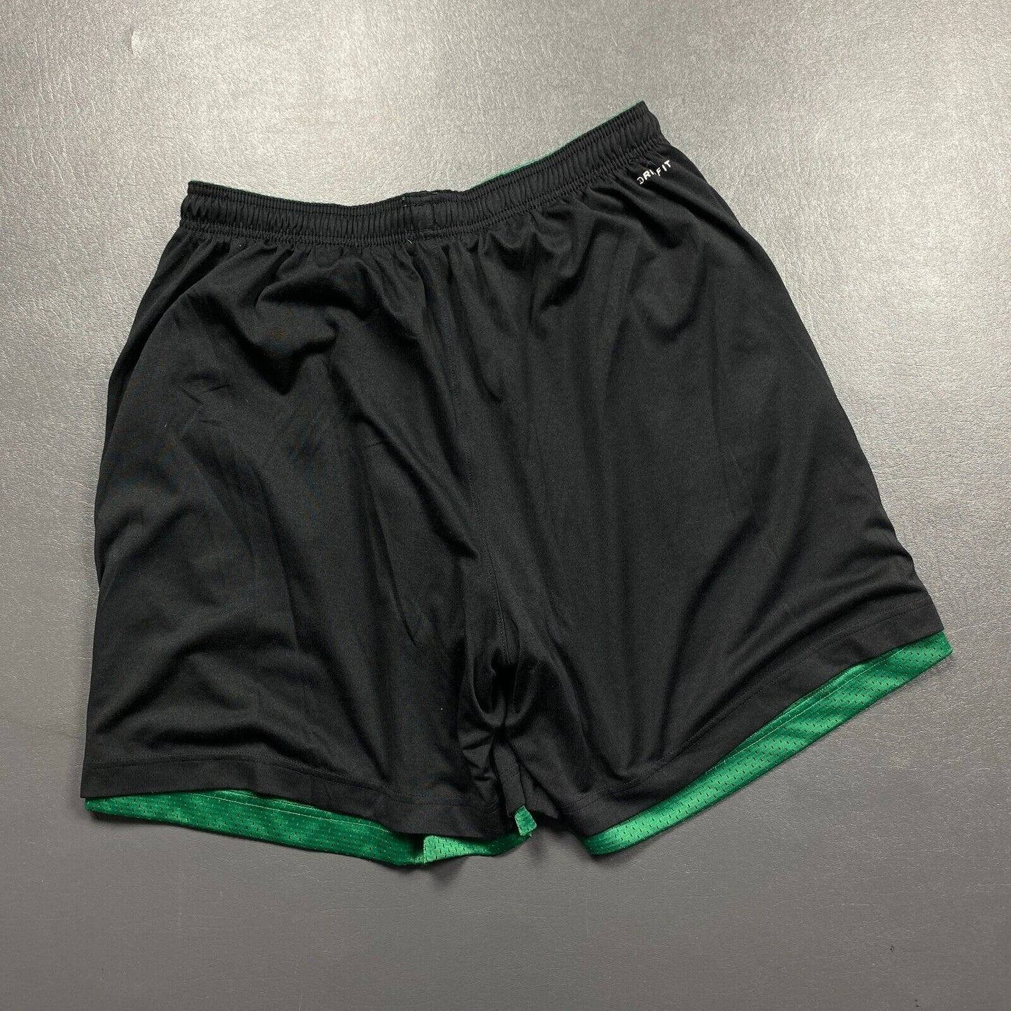 100% Authentic Boston Celtics Nike Issued Reversible Shorts Size XL Mens