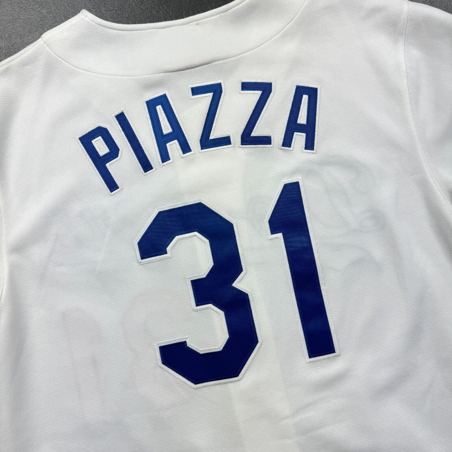 100% Authentic Mike Piazza Mitchell & Ness 1993 LA Dodgers Jersey Size 44 L