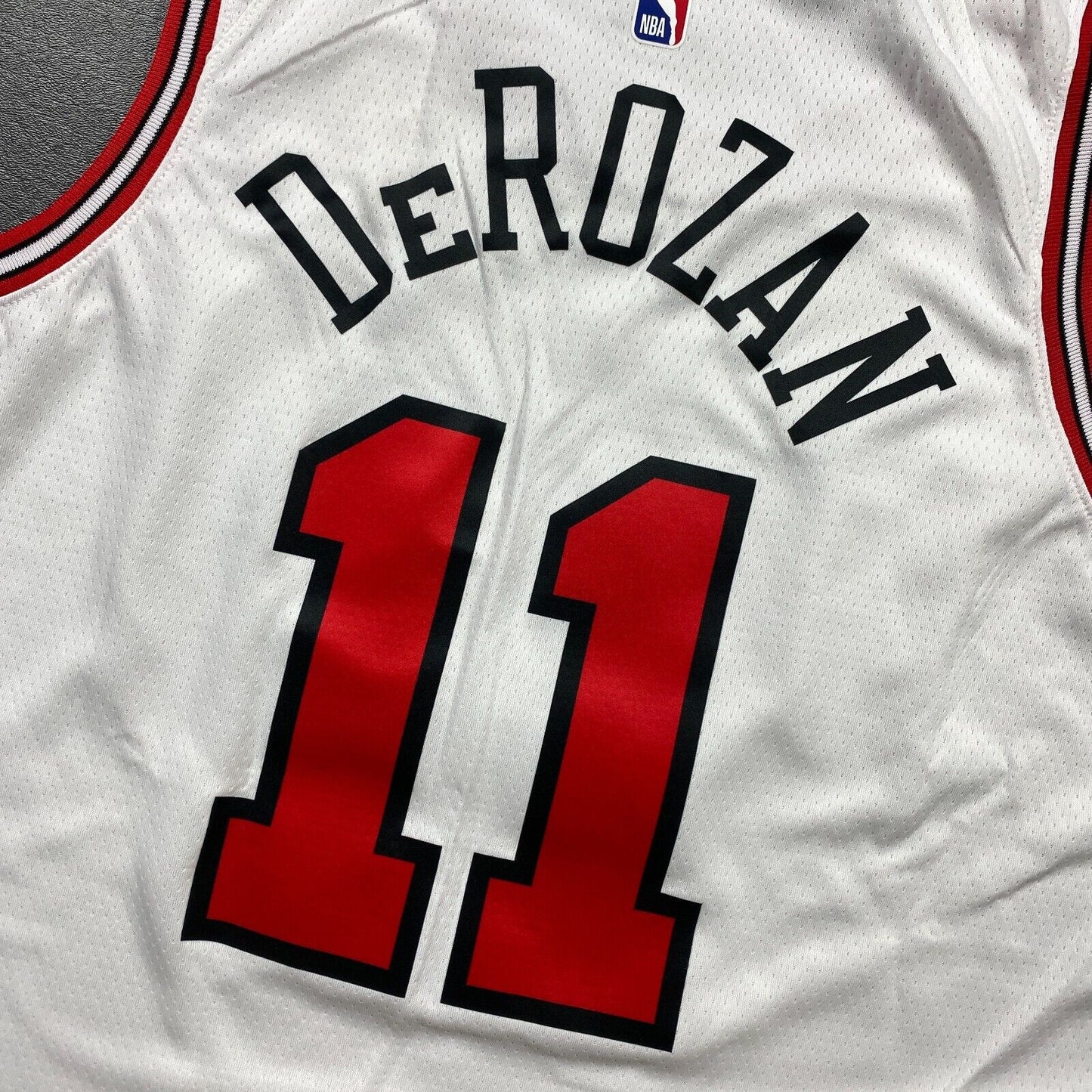 100% Authentic Demar DeRozan Nike Bulls Association Swingman Jersey Size 52 XL