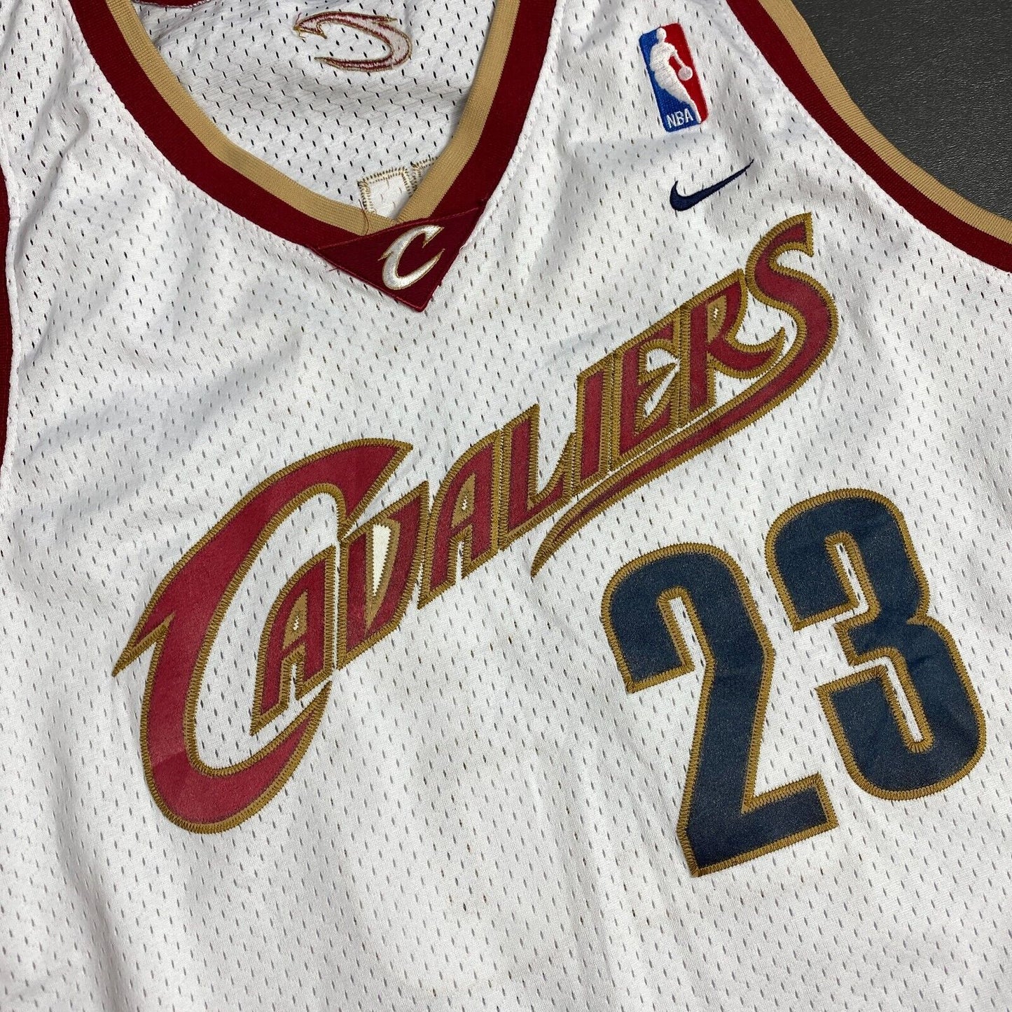 100% Authentic Lebron James Vintage Nike Cavaliers Cavs Jersey Size 2XL Mens