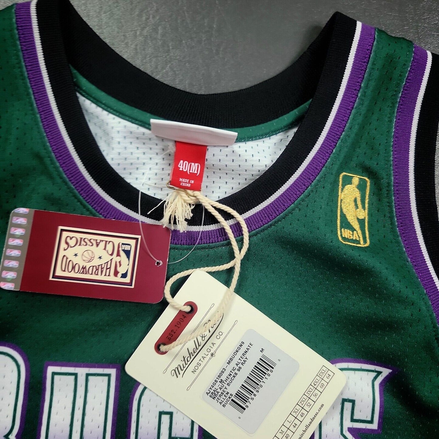 100% Authentic Ray Allen Mitchell & Ness 96 97 Bucks Jersey Size 40 M Mens