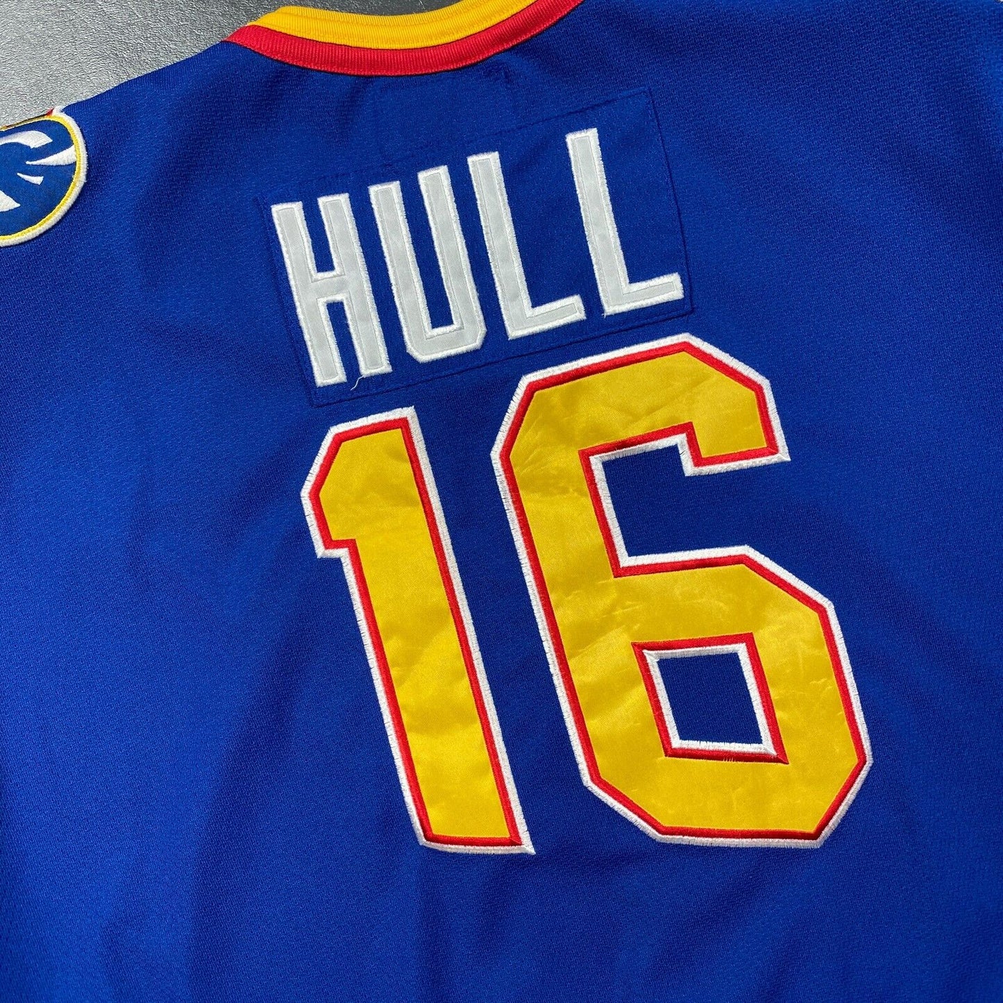 100% Authentic Brett Hull Vintage Starter Blues Jersey Size XL Stitched Mens