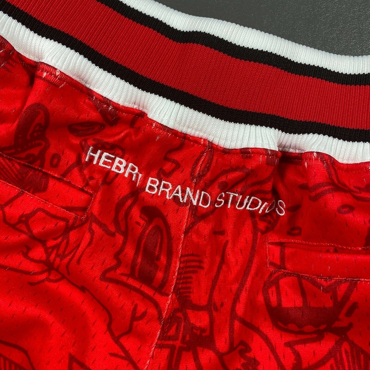 100% Authentic Hebru Brantley x Mitchell & Ness 97 98 Bulls Shorts 44 L - jordan